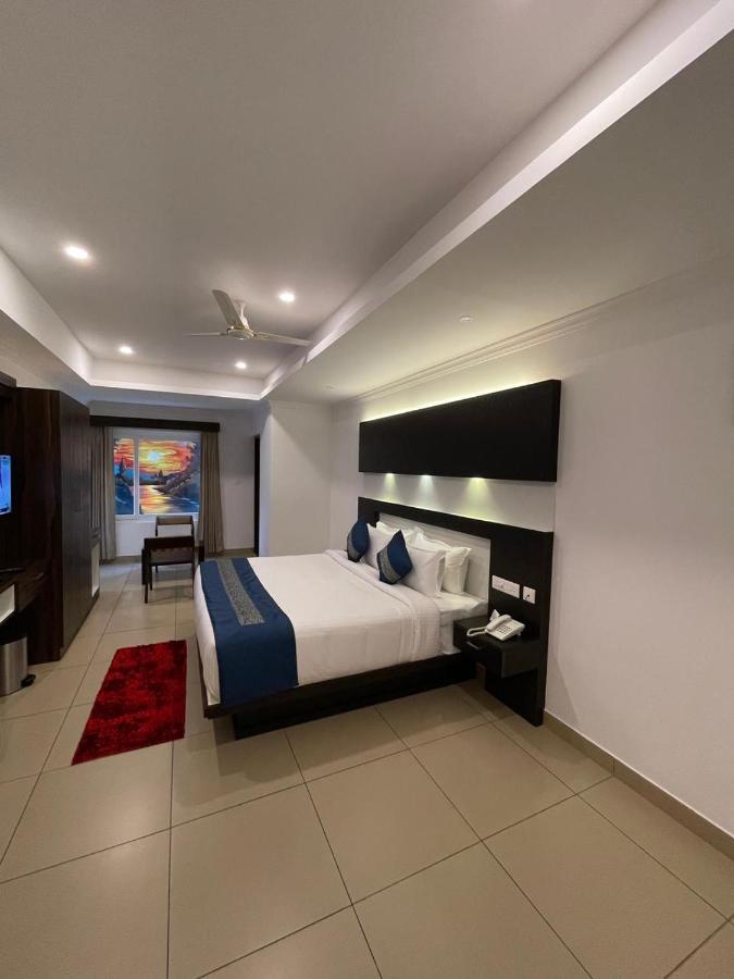 Amuse Vista Resorts And Spa Anachal Exterior foto